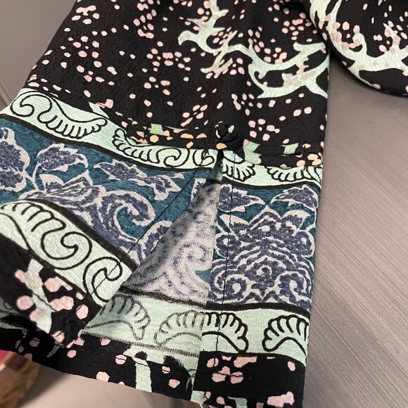 Citron Santa Monica Silk Textured Blouse - Picture 7 of 8